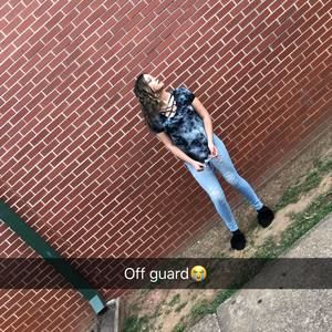 Meet your Posher, Alexis